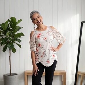 Noracora Women Floral Cold Shoulder Top Crochet Lace Sleeve Cream Pink SizeM New